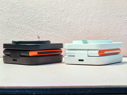 SnapVac Foldable Charger