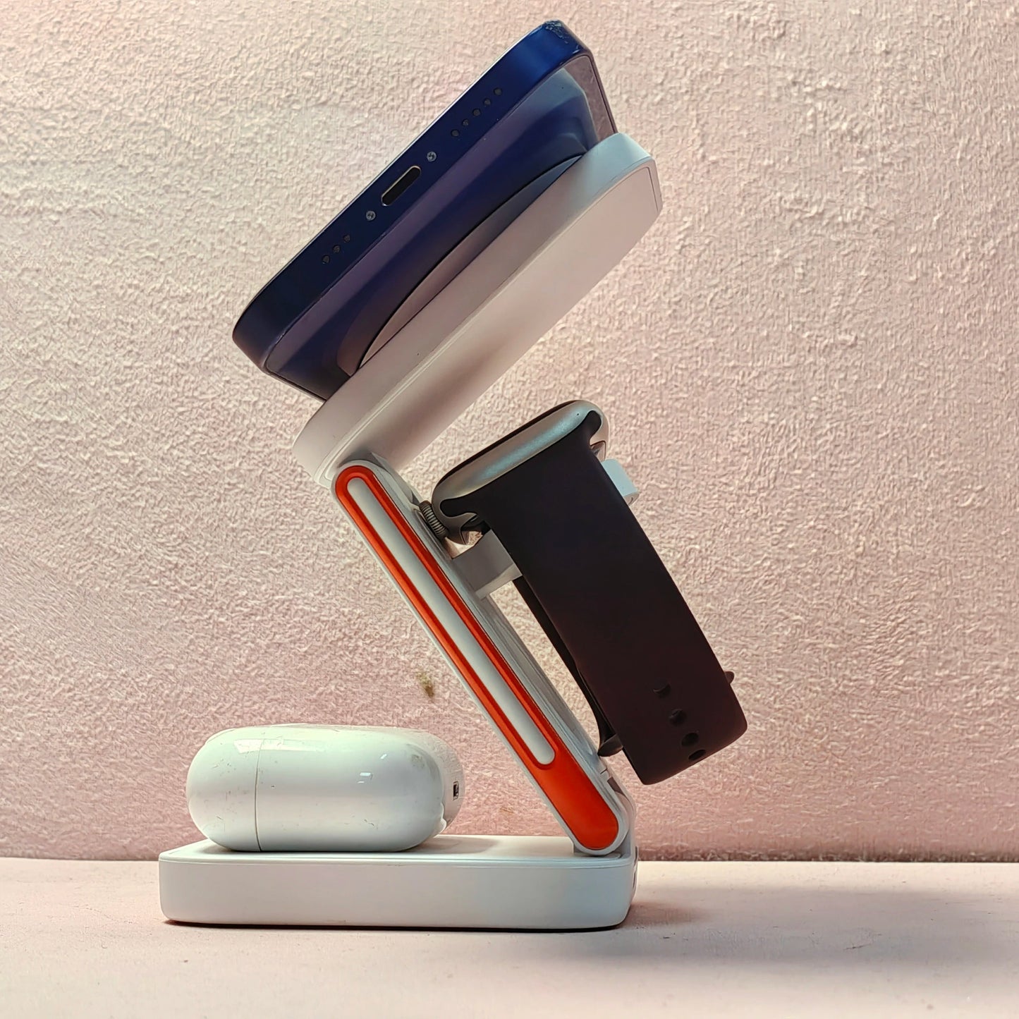 SnapVac Foldable Charger
